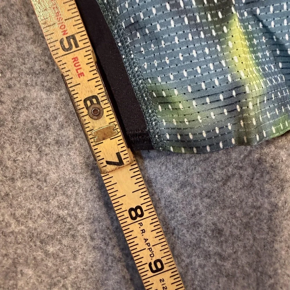 Lululemon Shorts Mens XL Green Floral Lined Running Zip Pockets 7 Inch Inseam